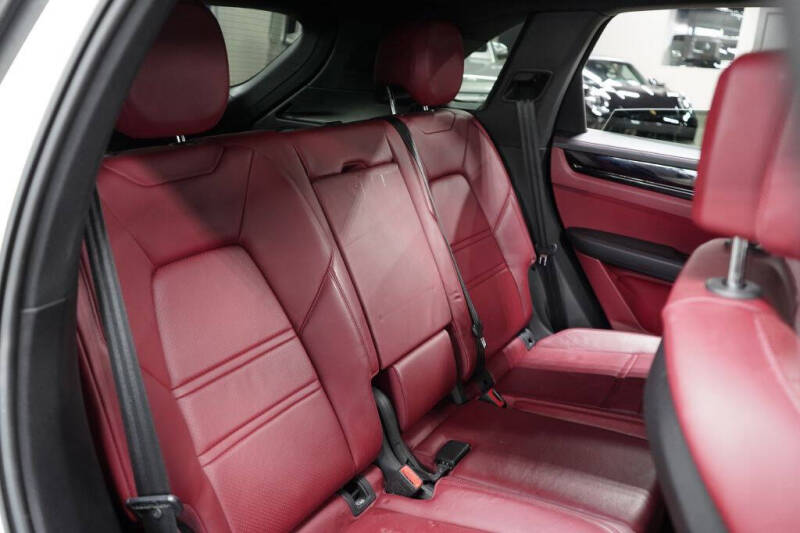 2019 Porsche Cayenne E-Hybrid