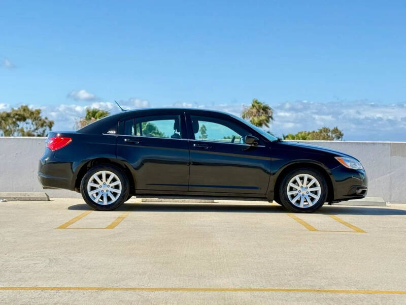 2012 Chrysler 200 Touring