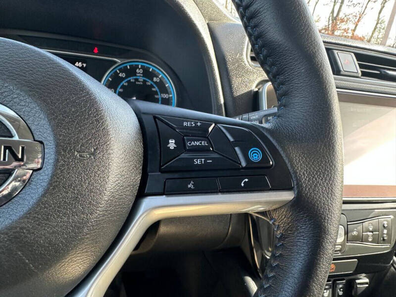 2022 Nissan LEAF SV PLUS