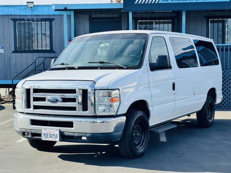 2014 Ford E-Series E-150 XLT