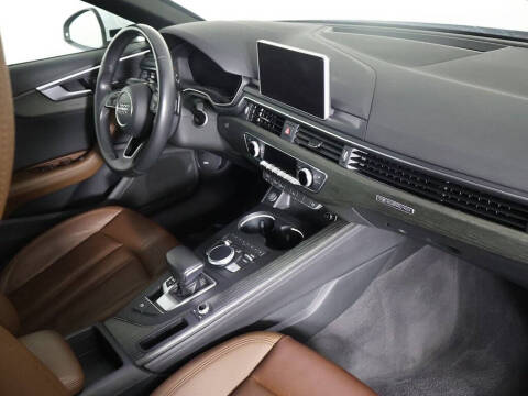 2019 Audi A4 quattro Premium Plus 45 TFSI