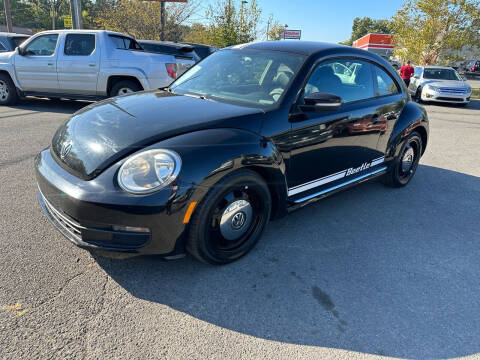 2012 Volkswagen Beetle for sale at Diana Rico LLC in Dalton GA