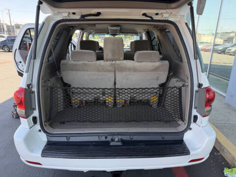 2007 Toyota Sequoia SR5