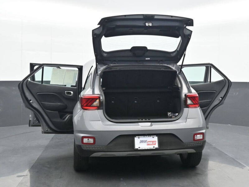 2022 Hyundai Venue SE