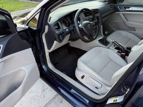 2015 Volkswagen Golf TDI S