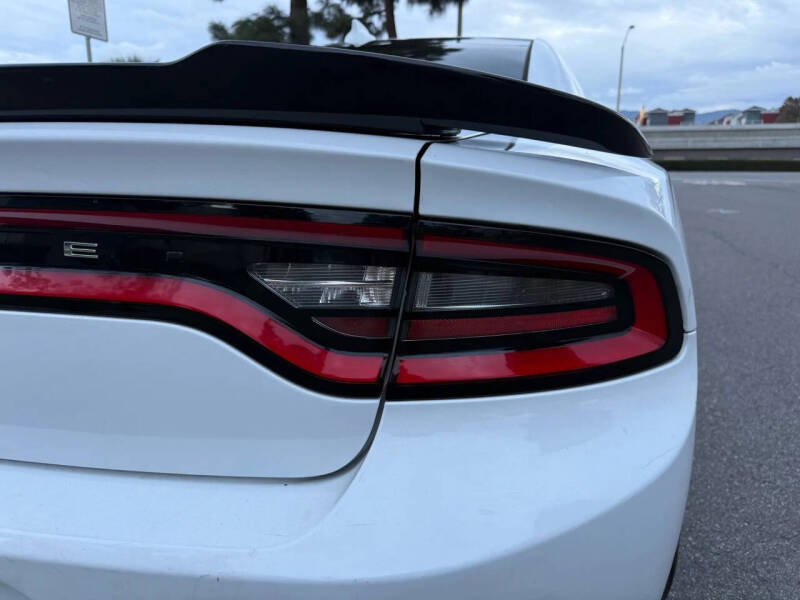 2016 Dodge Charger SXT