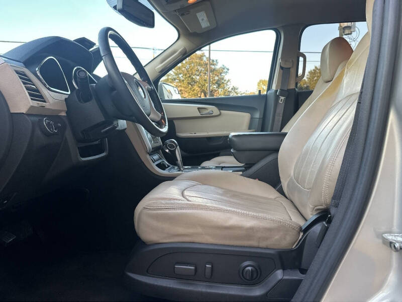 2011 Chevrolet Traverse LTZ