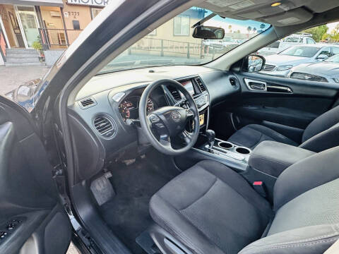 2016 Nissan Pathfinder S