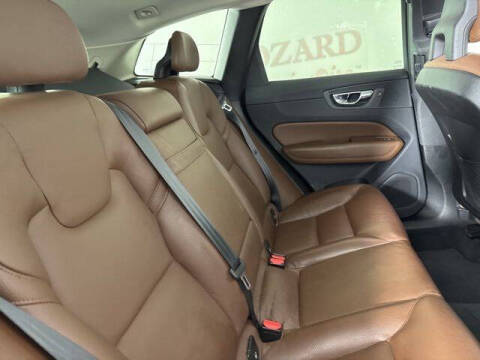 2018 Volvo XC60 T6 Momentum