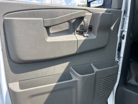 2025 Chevrolet Express 2500