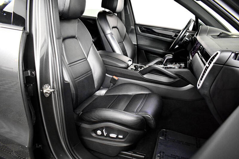 2020 Porsche Cayenne