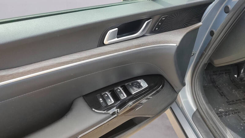 2023 Kia K5 EX