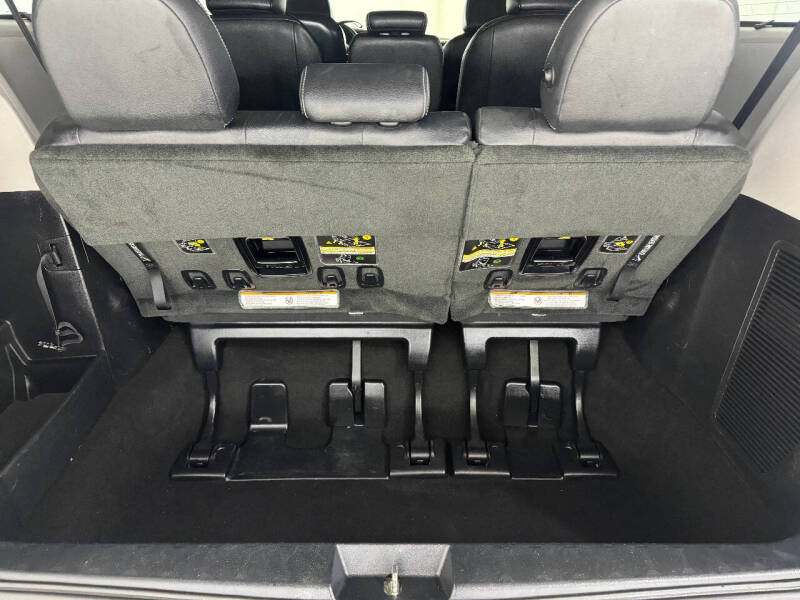2018 Toyota Sienna SE Premium 8-Passenger