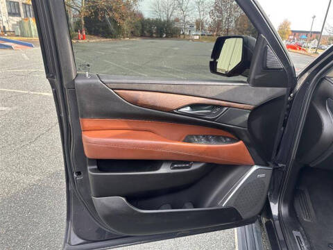 2017 Cadillac Escalade ESV Premium Luxury