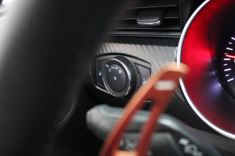 2021 Ford Mustang EcoBoost