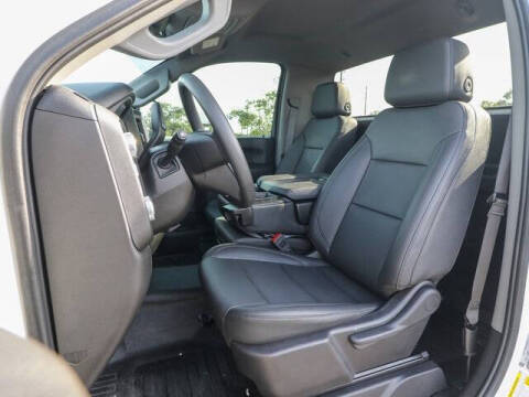 2024 GMC Sierra 2500HD Pro