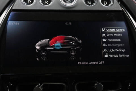 2021 Aston Martin DBX