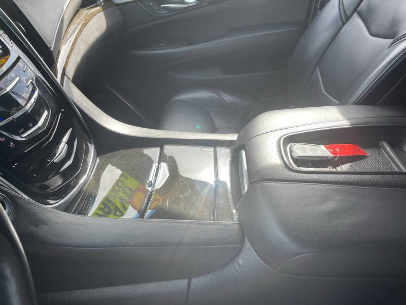 2016 Cadillac Escalade Platinum