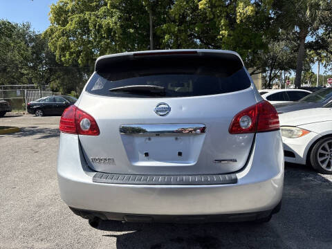 2013 Nissan Rogue S
