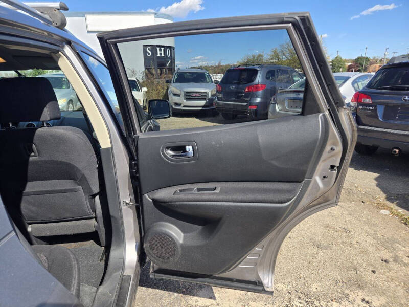 2011 Nissan Rogue SV
