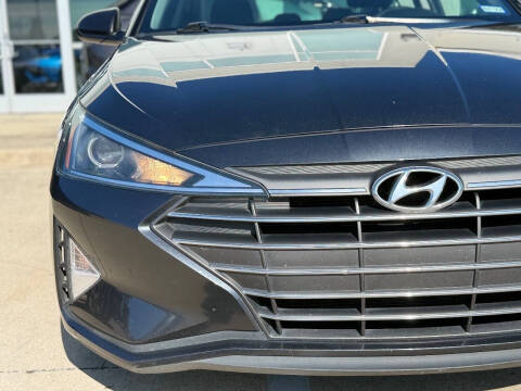 2020 Hyundai Elantra SE