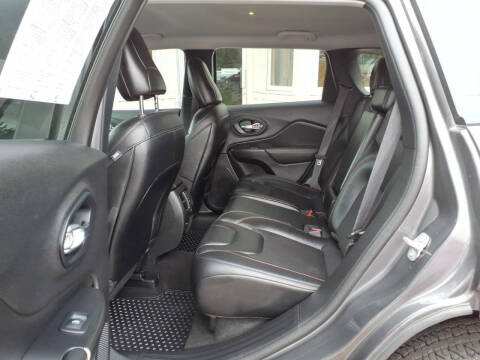 2022 Jeep Cherokee Trailhawk