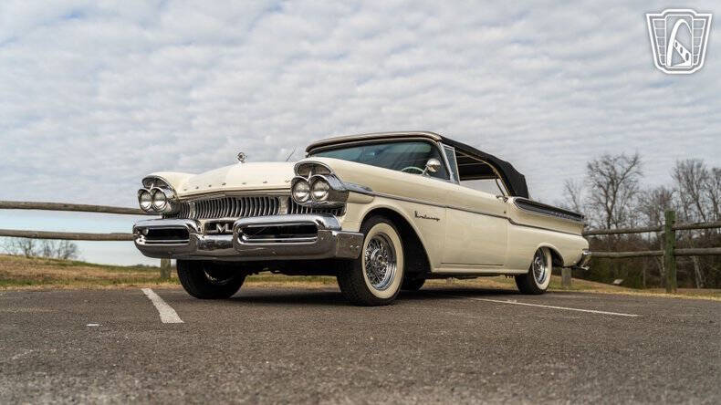 1957 Mercury Monterey