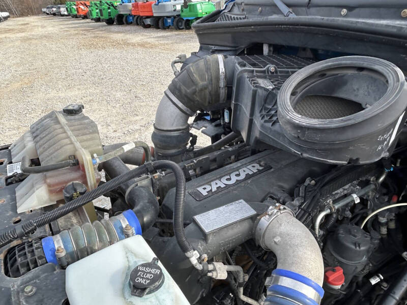 2016 Peterbilt 579 Road 579 Road Tractor