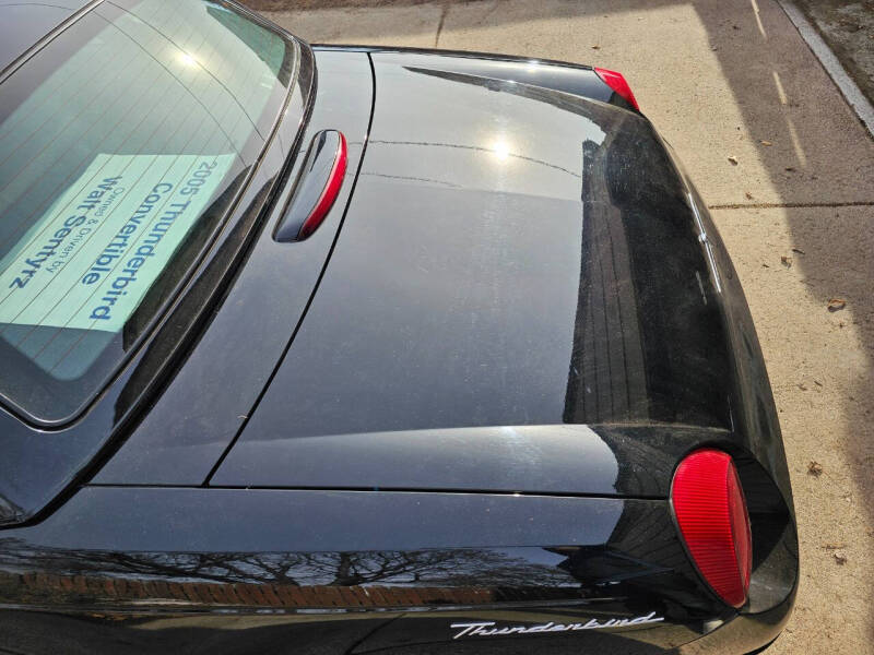 2005 Ford Thunderbird Deluxe