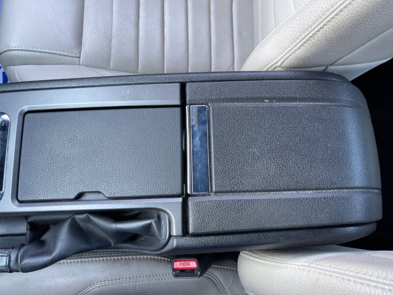 2012 Ford Mustang V6 Premium