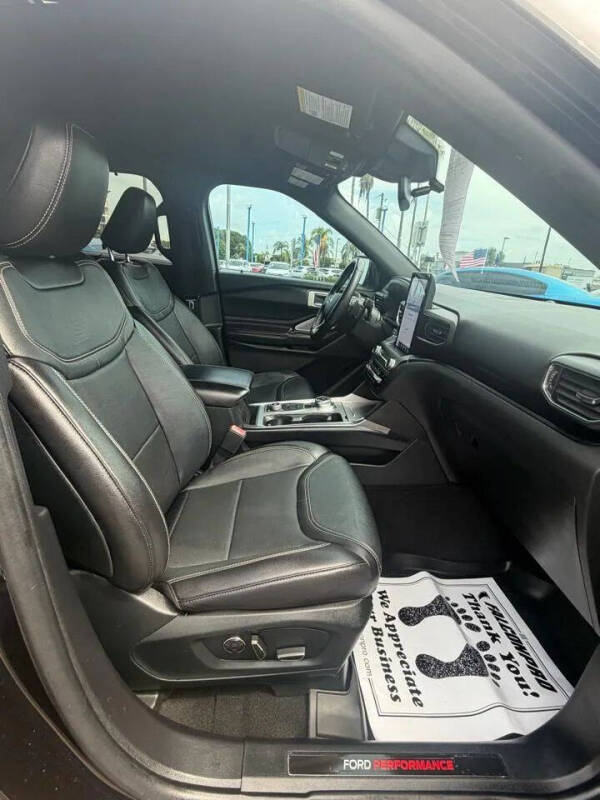 2020 Ford Explorer ST
