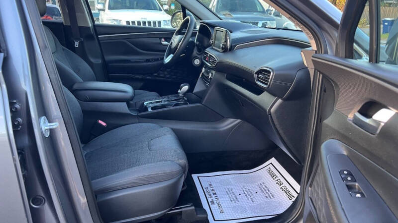 2019 Hyundai Santa Fe SE 2.4L