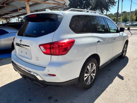 2019 Nissan Pathfinder S