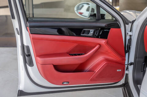 2020 Porsche Panamera