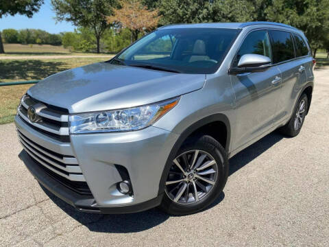 2018 Toyota Highlander for sale at Prestige Motor Cars in Houston TX