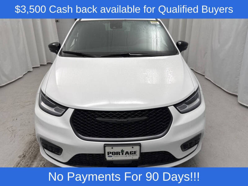 2026 Chrysler Pacifica Select