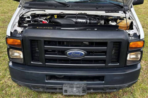 2011 Ford E-Series E-350 SD