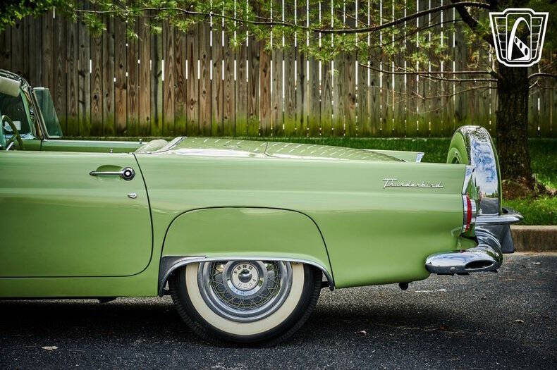 1956 Ford Thunderbird