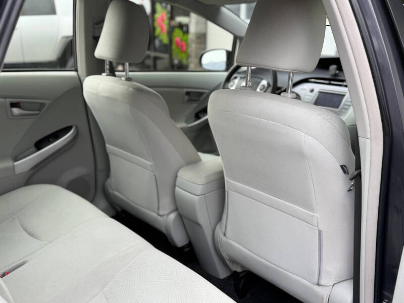 2012 Toyota Prius Two