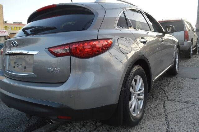 2010 Infiniti FX35