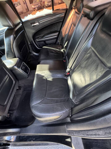 2015 Chrysler 300 Limited