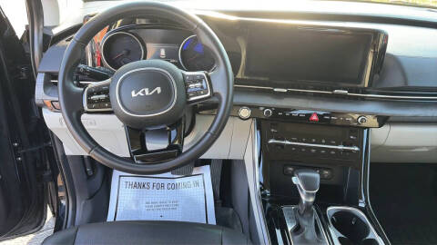 2024 Kia Carnival EX
