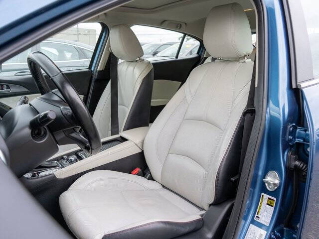 2017 Mazda MAZDA3 Grand Touring
