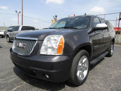 2010 GMC Yukon XL for sale at AJA AUTO SALES INC in South Houston TX