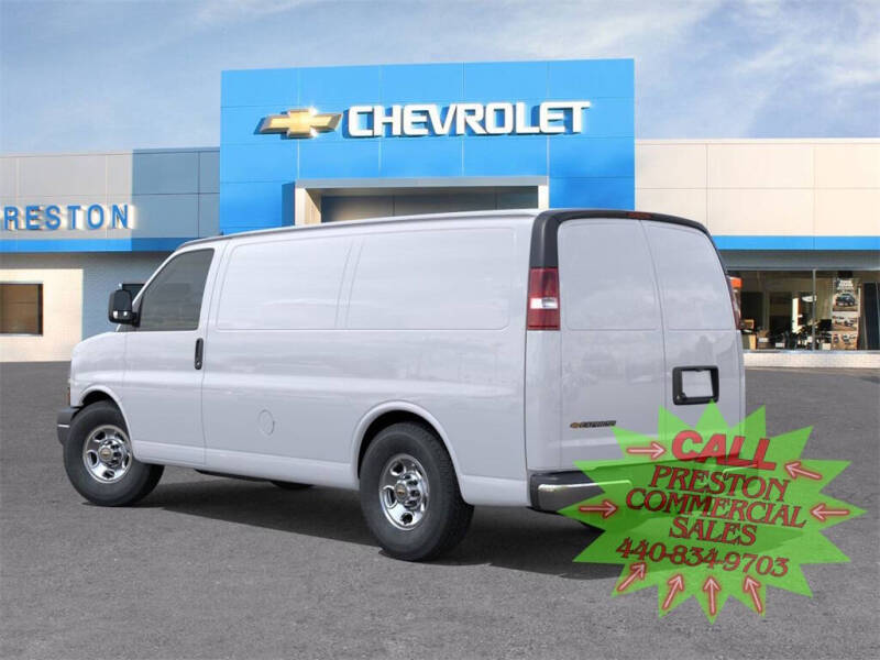 2025 Chevrolet Express 2500