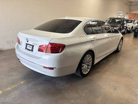 2014 BMW 5 Series 528i