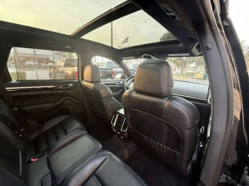 2016 Porsche Cayenne S
