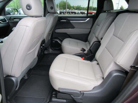 2024 GMC Acadia Elevation