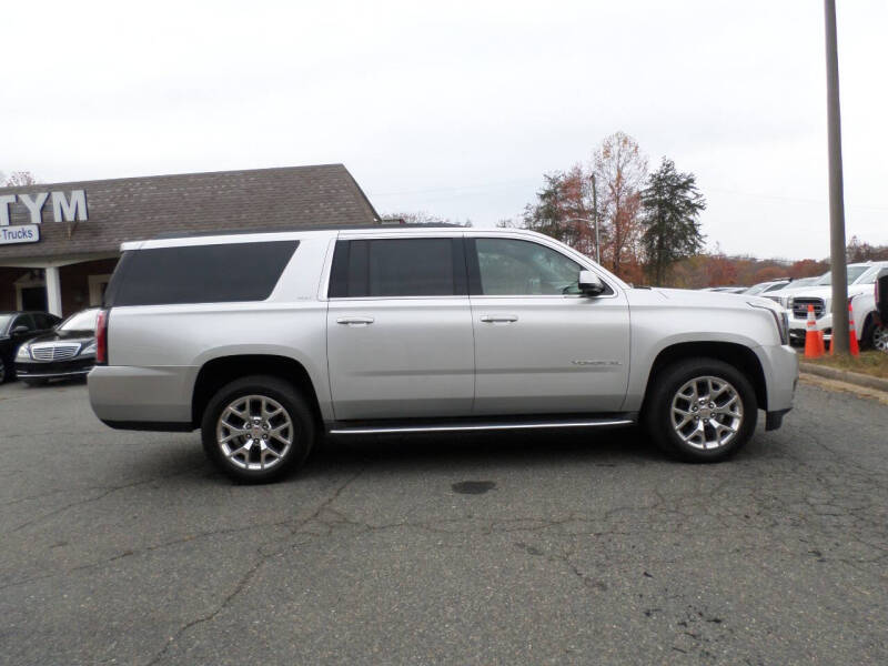 2015 GMC Yukon XL SLT photo 5