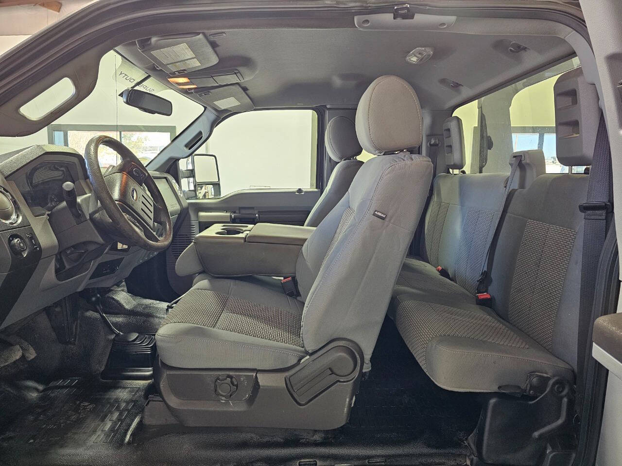 2016 Ford F-550 Super Duty 9